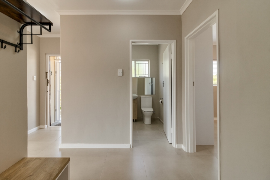 To Let 2 Bedroom Property for Rent in Lionviham Western Cape